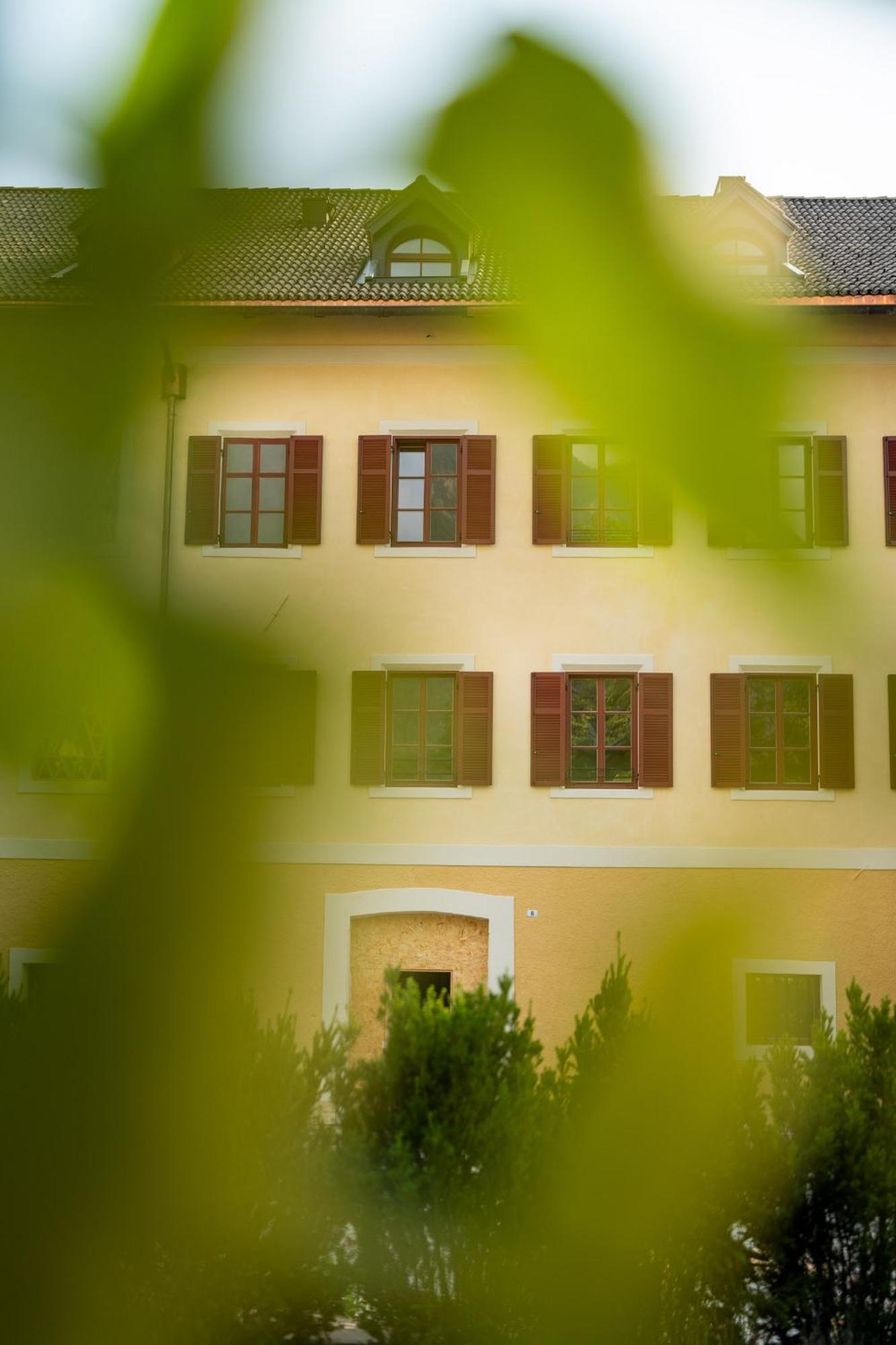Castel Sallegg Suites Adults Only Caldaro Luaran gambar