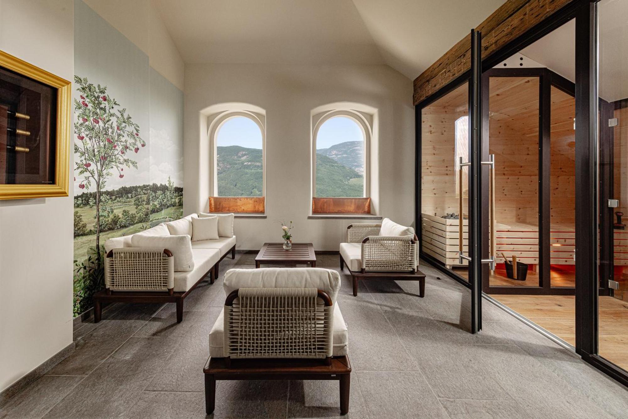 Castel Sallegg Suites Adults Only Caldaro Luaran gambar