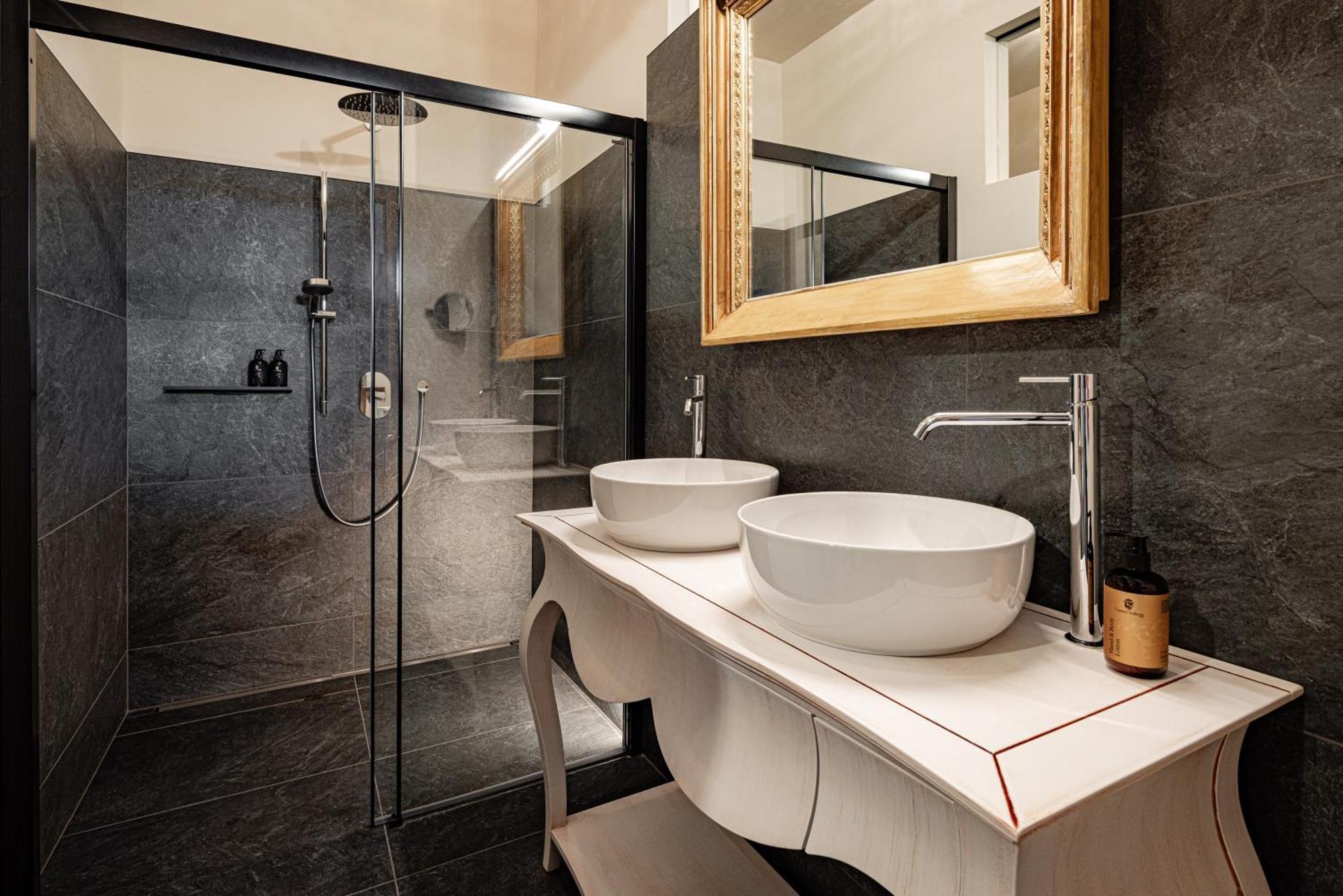 Castel Sallegg Suites Adults Only Caldaro Luaran gambar