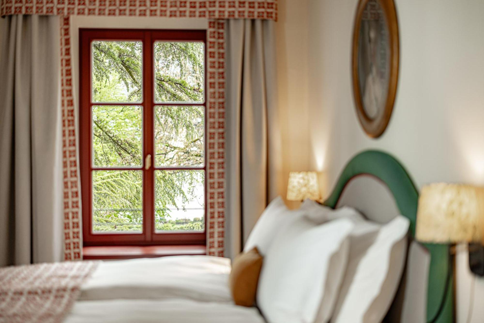 Castel Sallegg Suites Adults Only Caldaro Luaran gambar