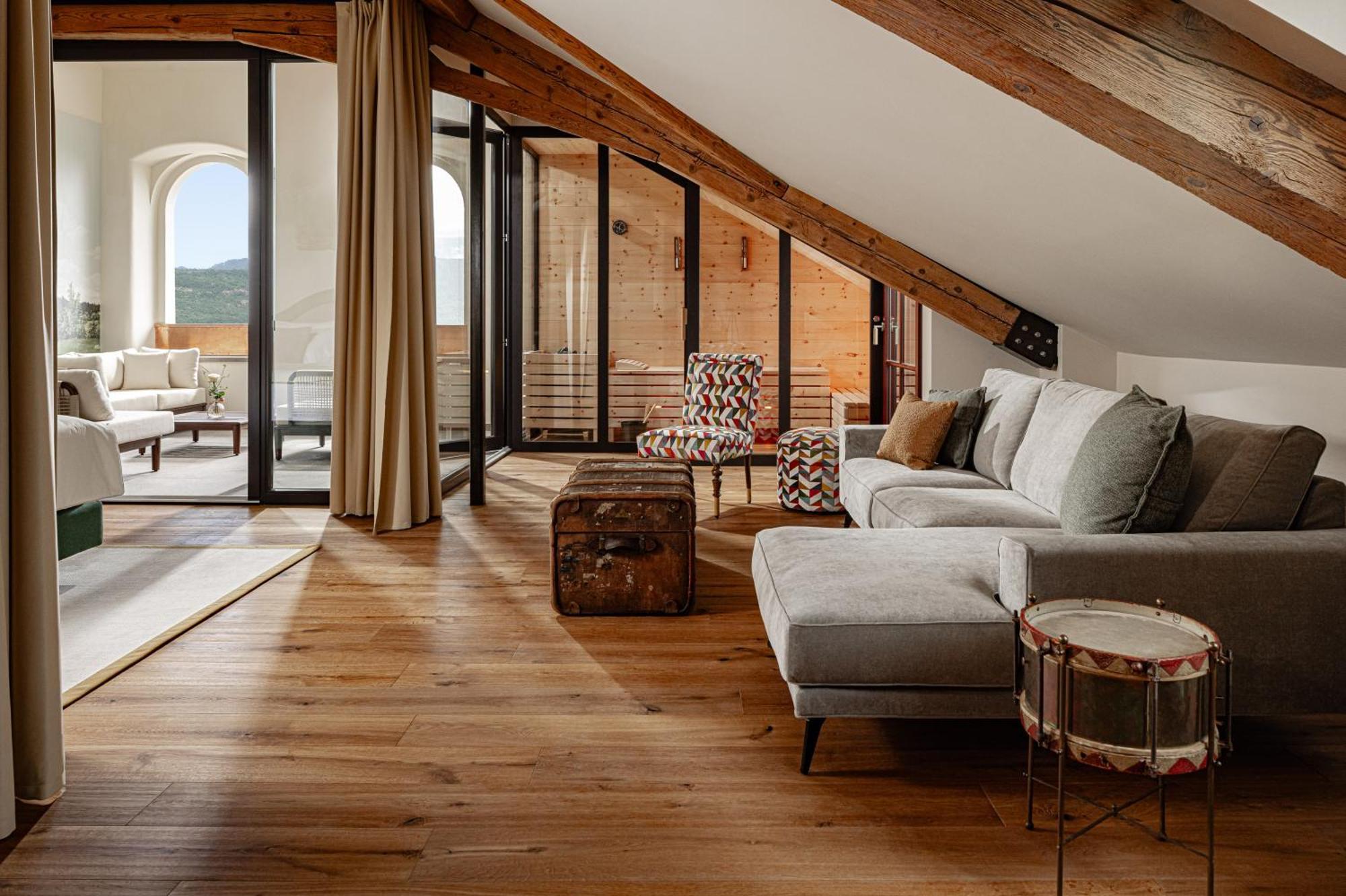 Castel Sallegg Suites Adults Only Caldaro Luaran gambar